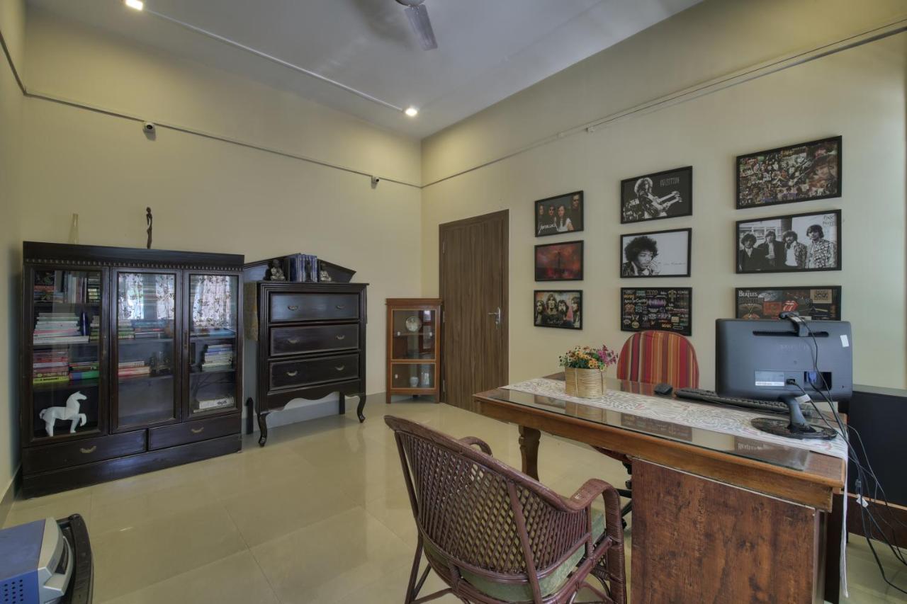 Harmony House - A Boutique Hotel グワーハーティー エクステリア 写真